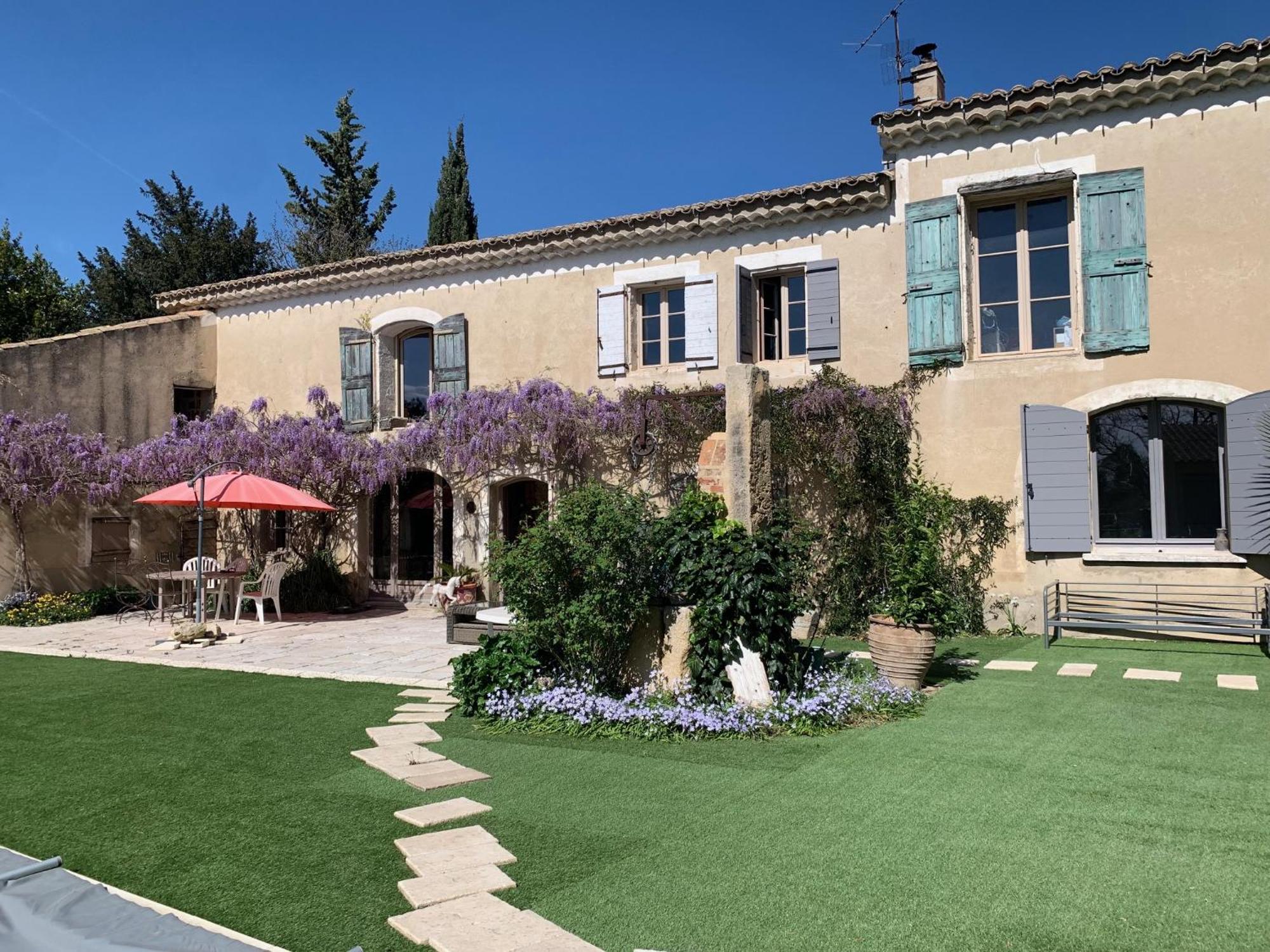 Brossard Bed and Breakfast Cavaillon Eksteriør billede